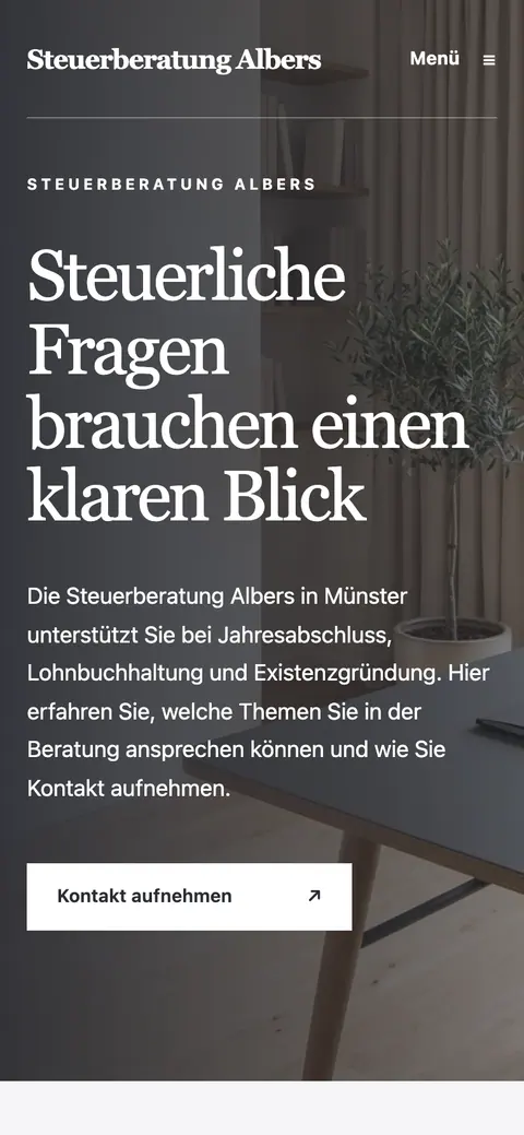 “Steuerberatung Albers” on the phone, captured at 390 px.