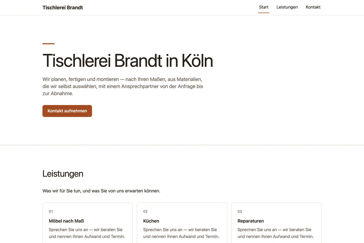Startseite der Beispiel-Website „Tischlerei Brandt“, gebaut von ENTRONYX STUDIO aus dem Satz darunter.